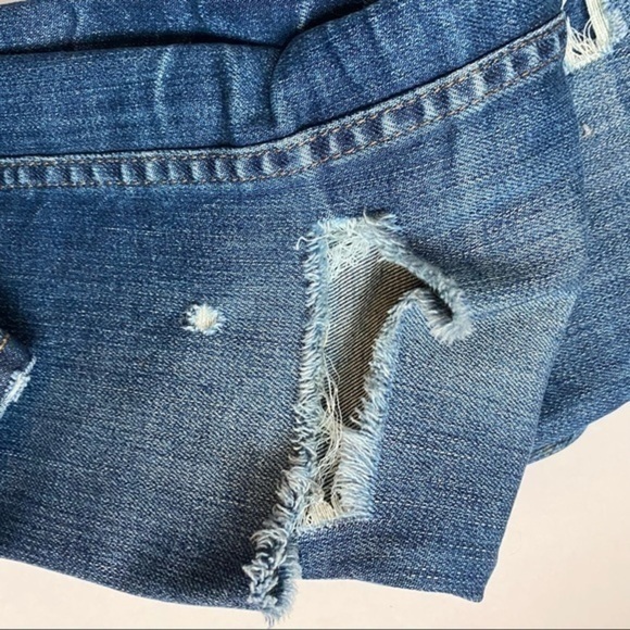 Madewell • 9” High Rise Skinny Jeans Destroyed - Picture 7 of 10
